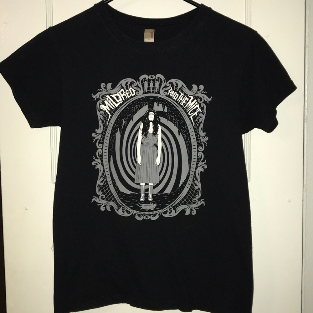 Mildred & The Mice band T-shirt. Third man records